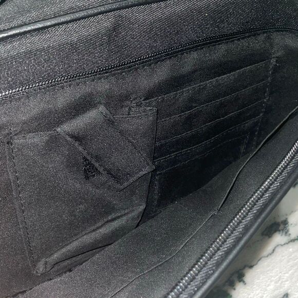 White stag black small messanger crossbody rectangular buckle bag new with tags - Picture 12 of 14